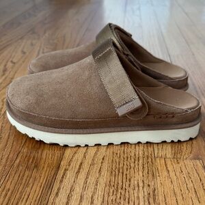 UGG womens goldenstar clog size 8